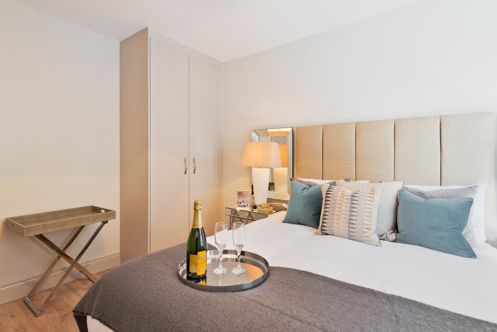 Exclusive City Centre Apartment Дублин Экстерьер фото